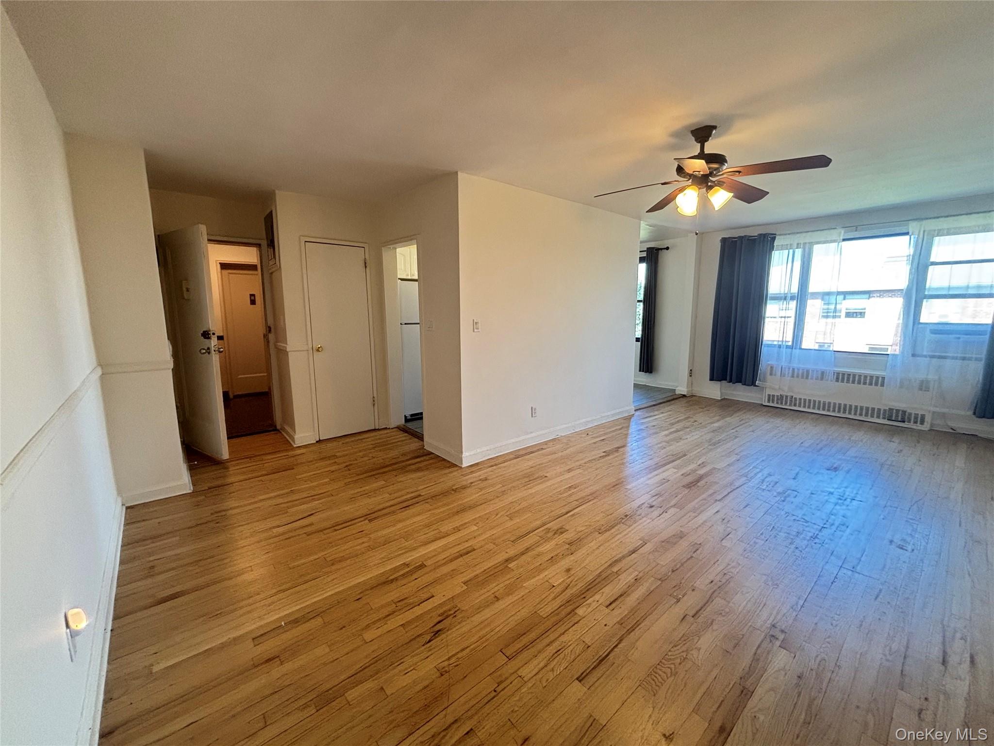 #5 photo, 320 Atlantic Avenue, East Rockaway , NY 11518