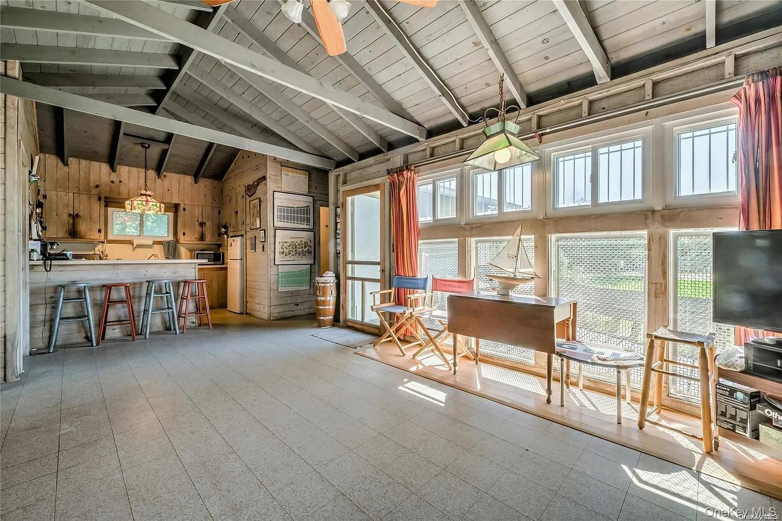 #8 photo, 17 Superior Street, サフォーク郡 Ocean Bay Park , NY 11770