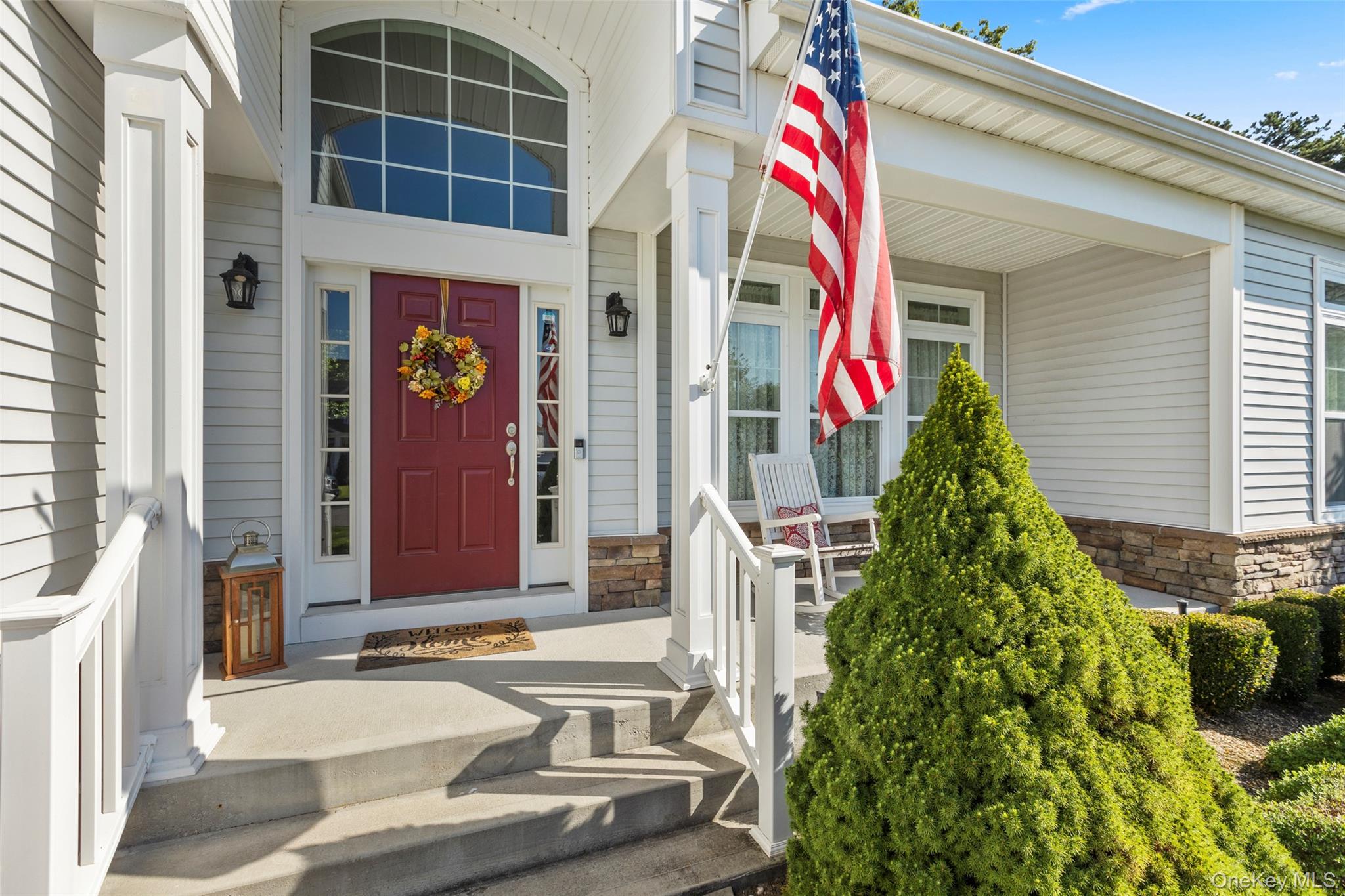 #2 photo, 27 Wildflower Drive, サフォーク郡 Ridge , NY 11961