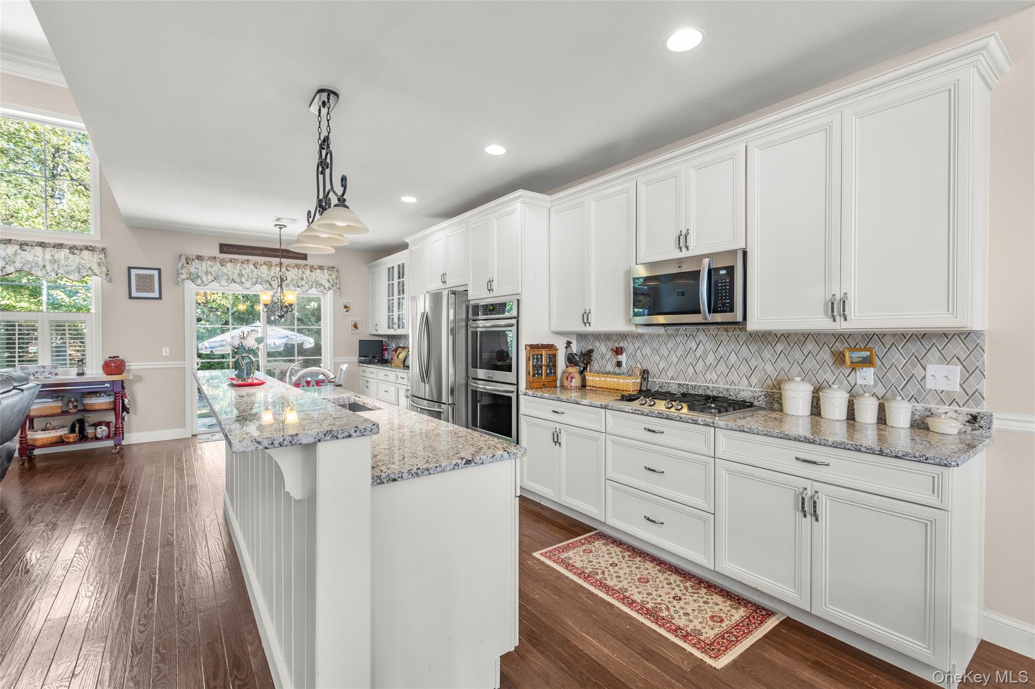 #6 photo, 27 Wildflower Drive, サフォーク郡 Ridge , NY 11961