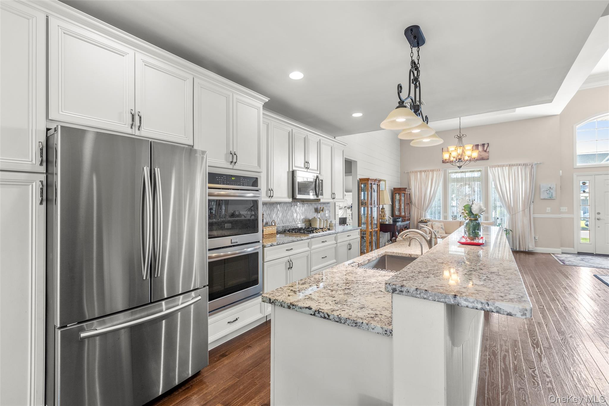 #7 photo, 27 Wildflower Drive, サフォーク郡 Ridge , NY 11961