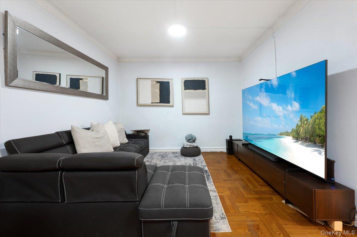 #4 photo, 43-01 46th Street, クイーンズ区 Sunnyside , NY 11104