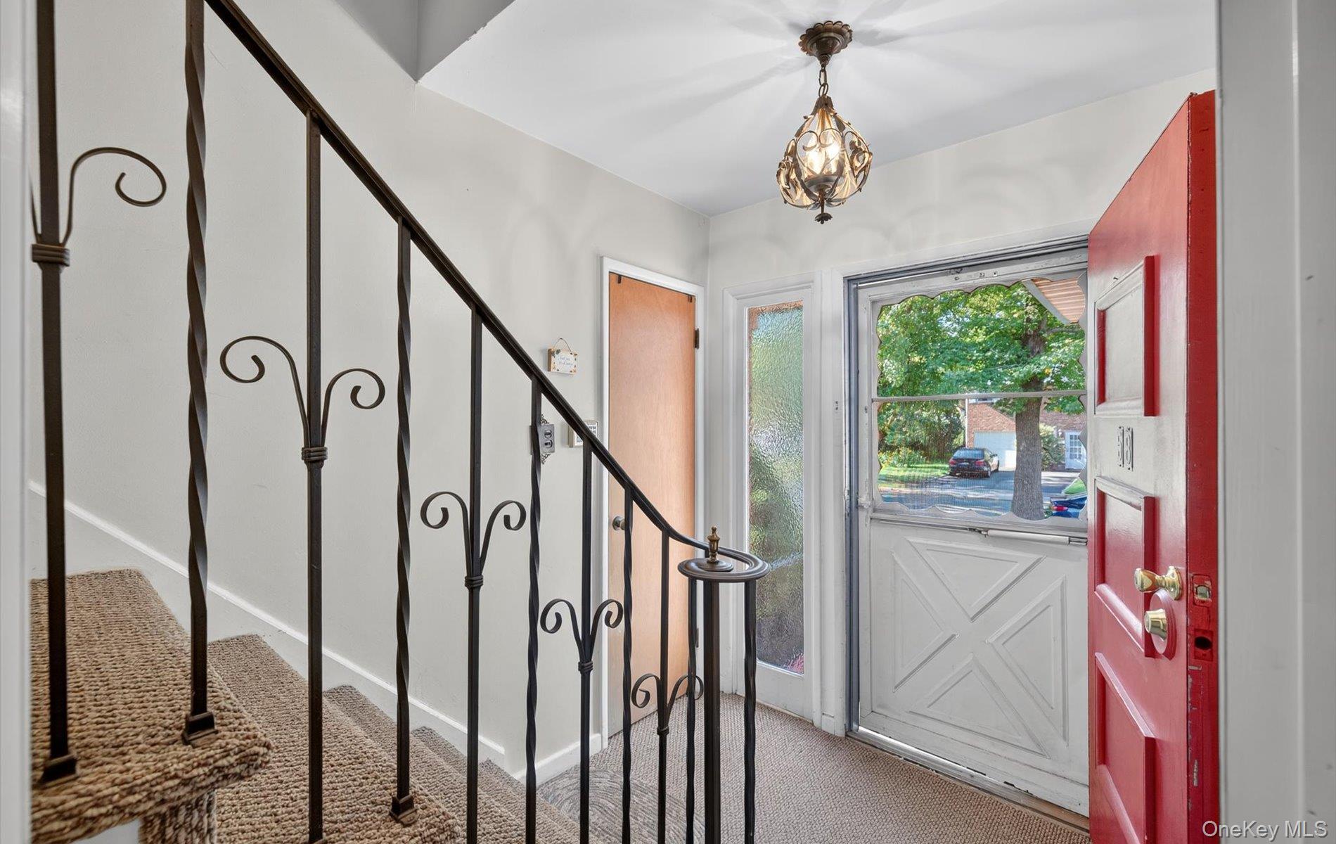 #12 photo, 58 Sudbury Lane, Westbury , NY 11590