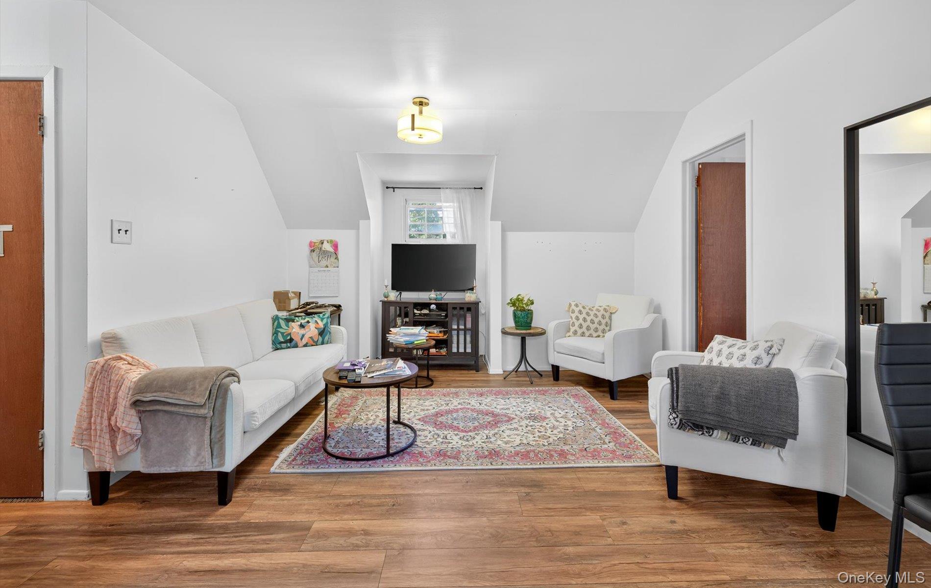 #16 photo, 58 Sudbury Lane, Westbury , NY 11590