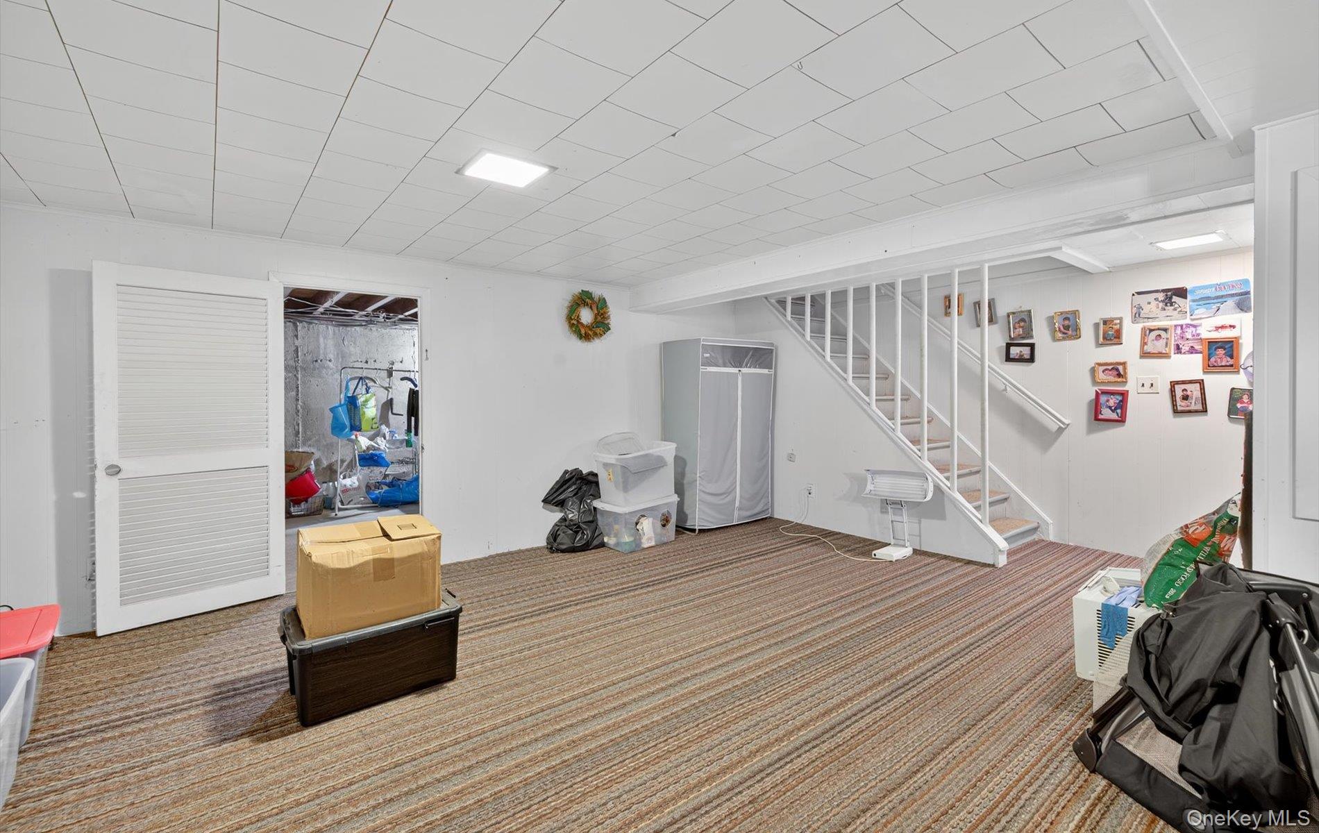 #20 photo, 58 Sudbury Lane, Westbury , NY 11590