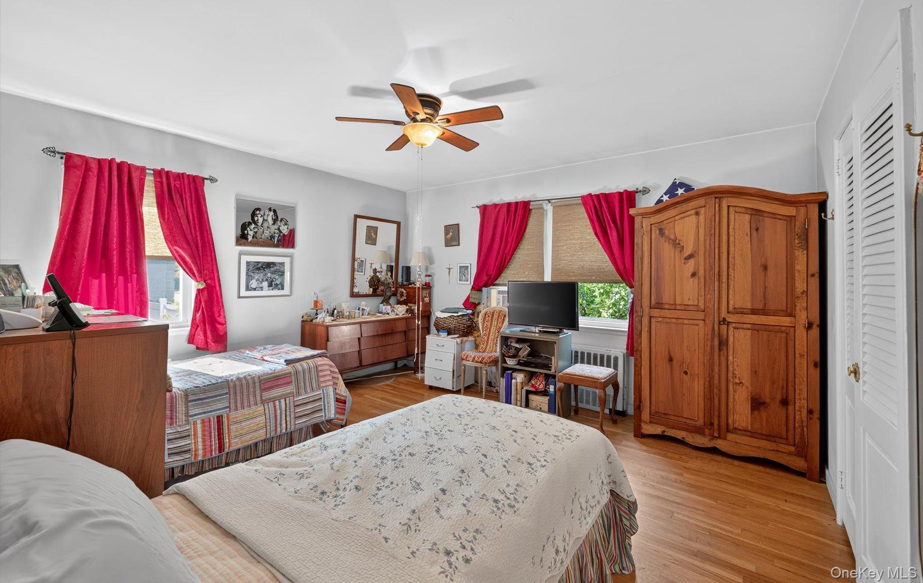 #9 photo, 58 Sudbury Lane, Westbury , NY 11590