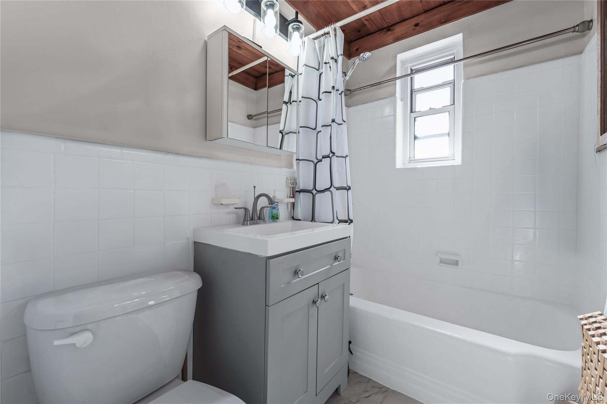 #10 photo, 204-12 35th Avenue, クイーンズ区 Bayside , NY 11361