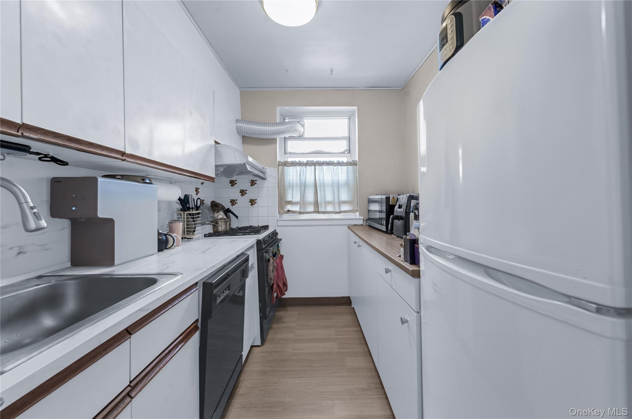 #7 photo, 204-12 35th Avenue, クイーンズ区 Bayside , NY 11361