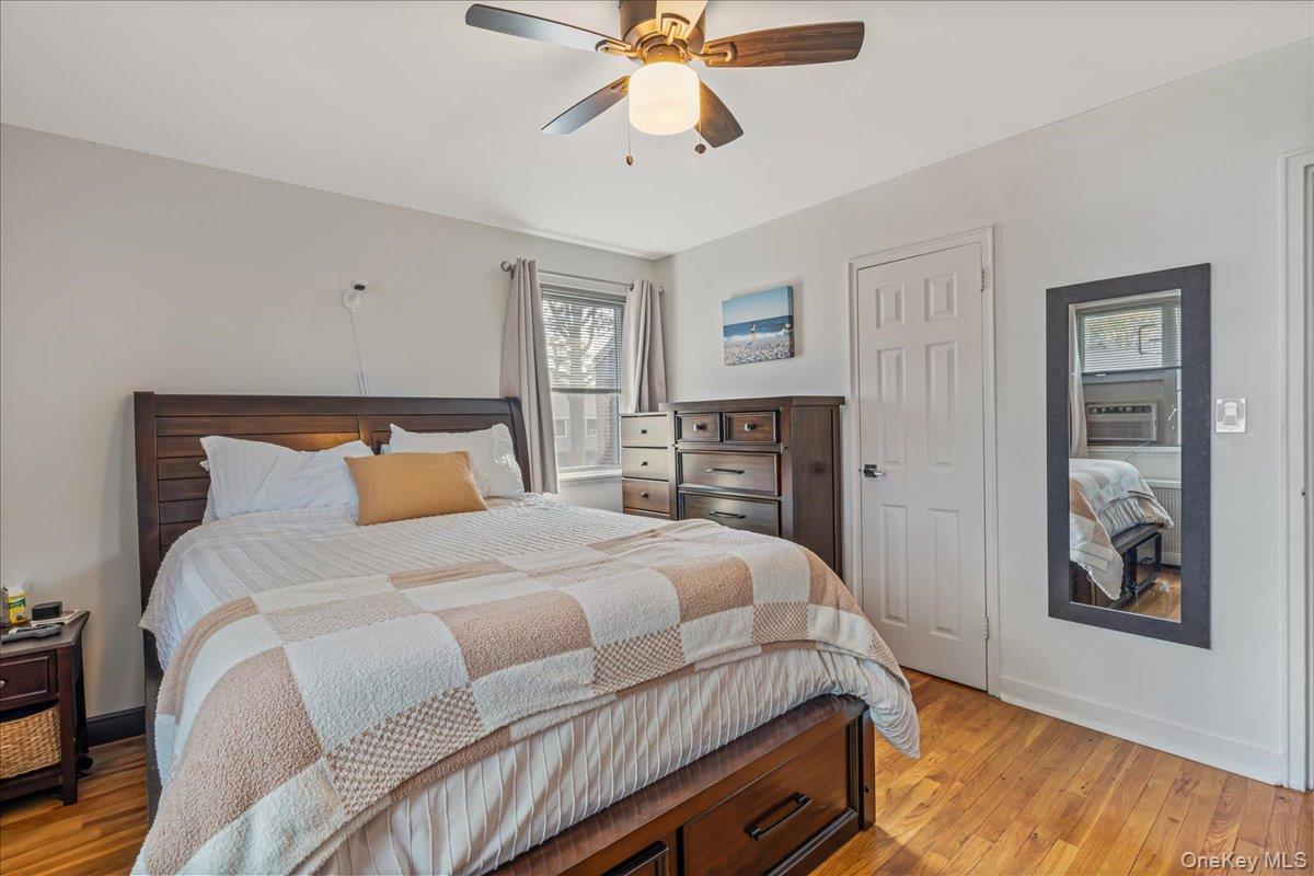 #10 photo, 68-77 Bell Boulevard, クイーンズ区 Bayside , NY 11364