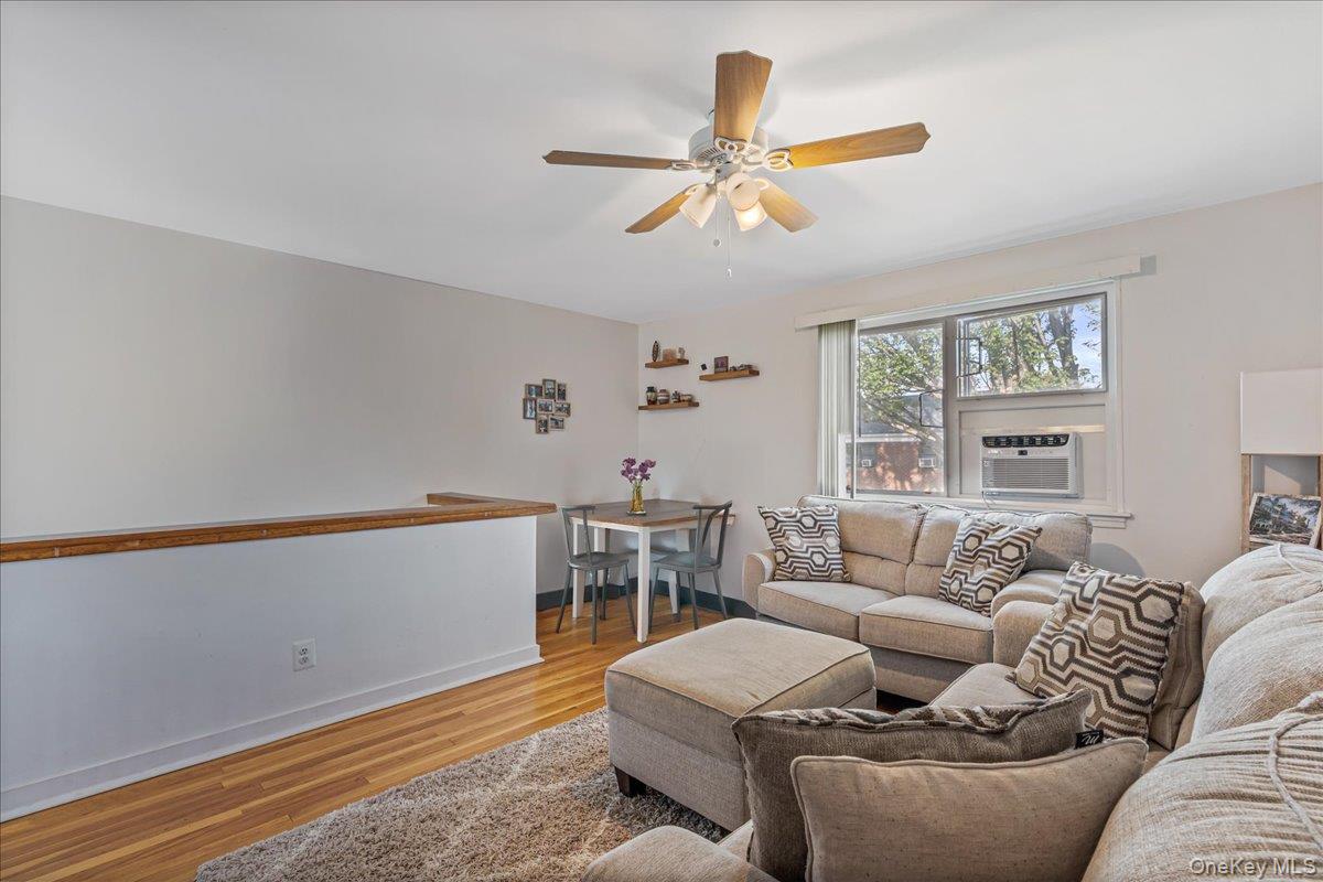 #4 photo, 68-77 Bell Boulevard, クイーンズ区 Bayside , NY 11364