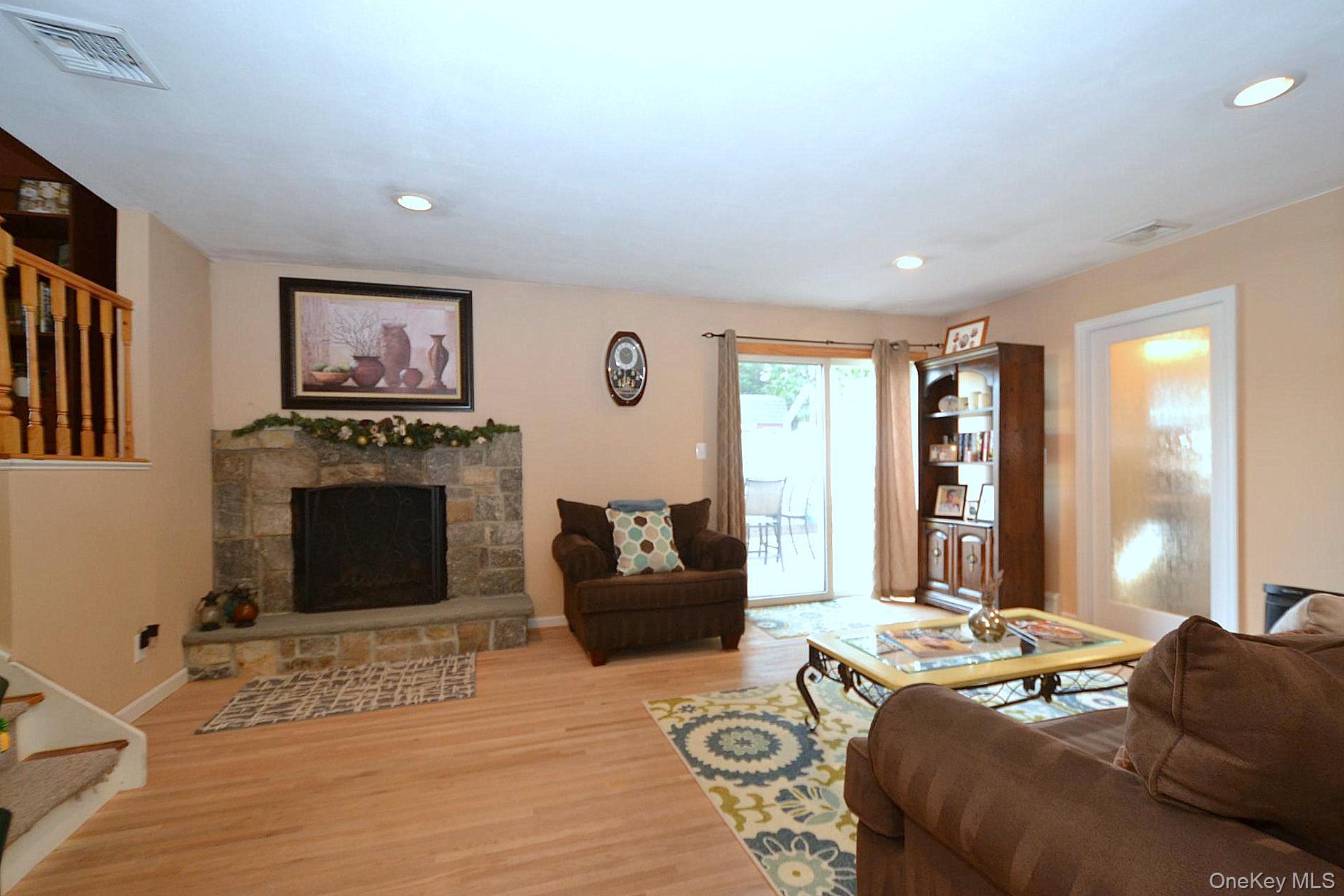 #11 photo, 11 Barkley Lane, Nesconset , NY 11767