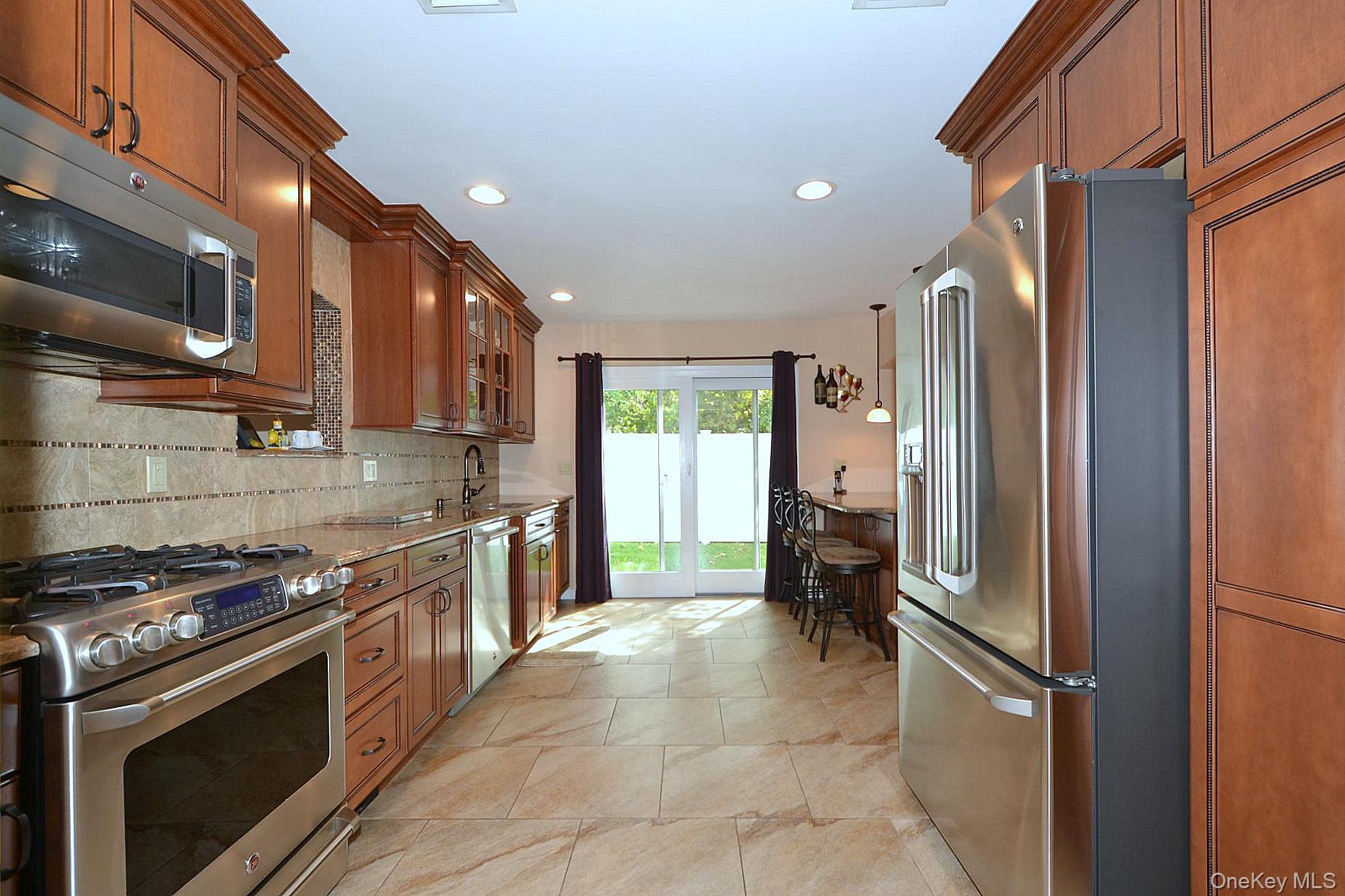 #5 photo, 11 Barkley Lane, Nesconset , NY 11767