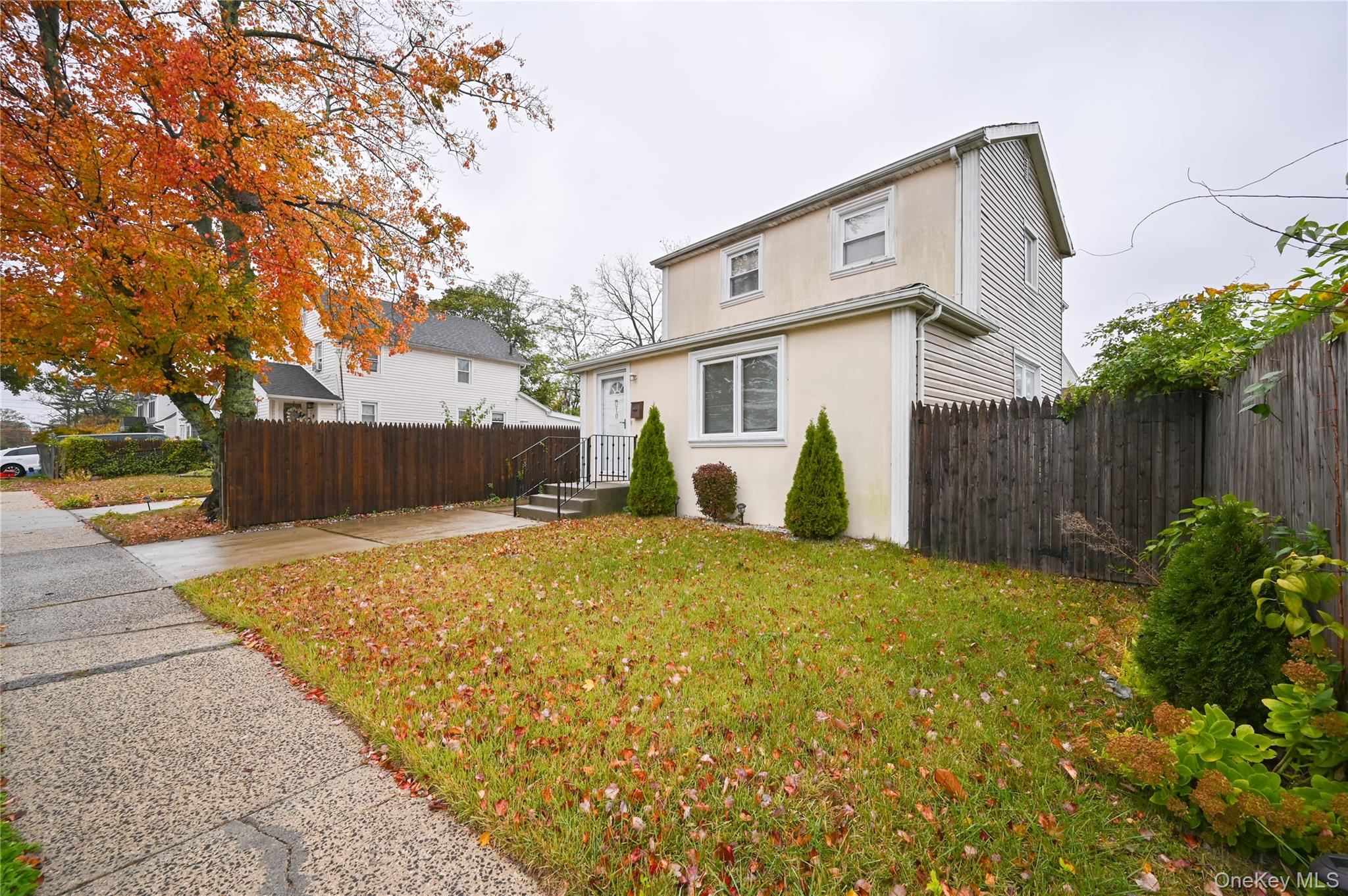 #2 photo, 10 Pinebrook Avenue, West Hempstead , NY 11552