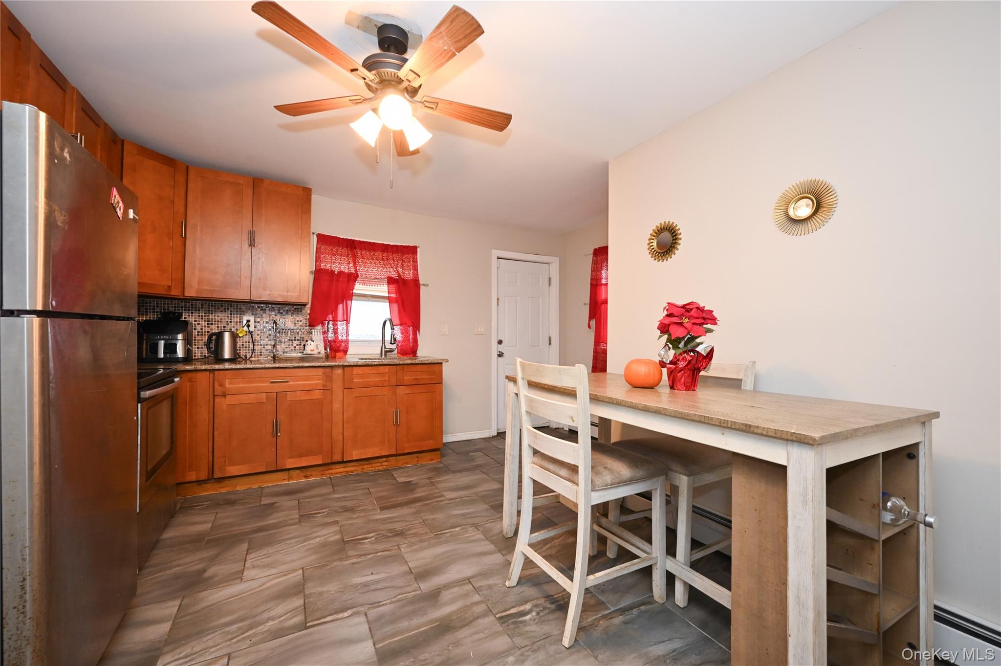 #6 photo, 10 Pinebrook Avenue, West Hempstead , NY 11552