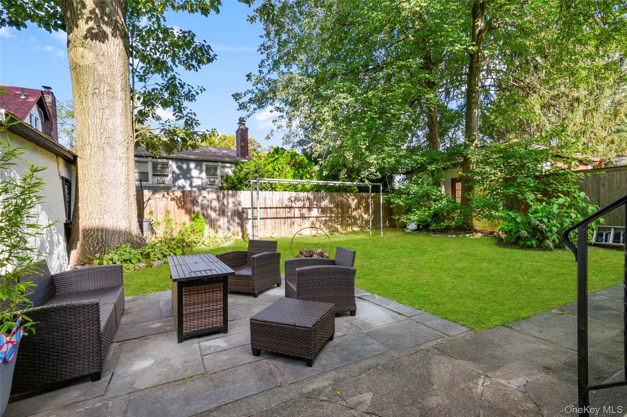 #19 photo, 506 Siwanoy Place, Pelham , NY 10803