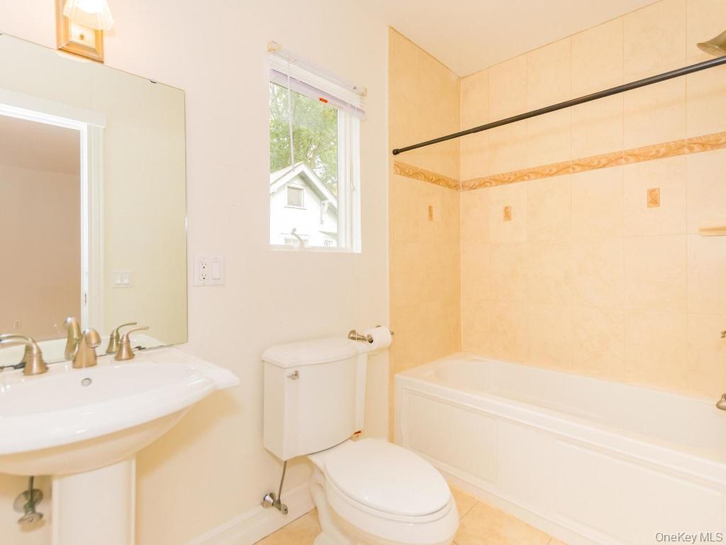 #16 photo, 204 Parkview Avenue, Bronxville , NY 10708