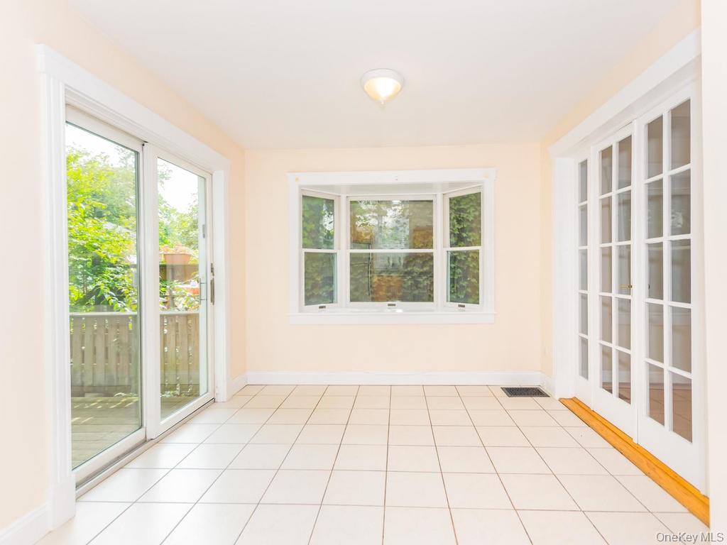 #7 photo, 204 Parkview Avenue, Bronxville , NY 10708