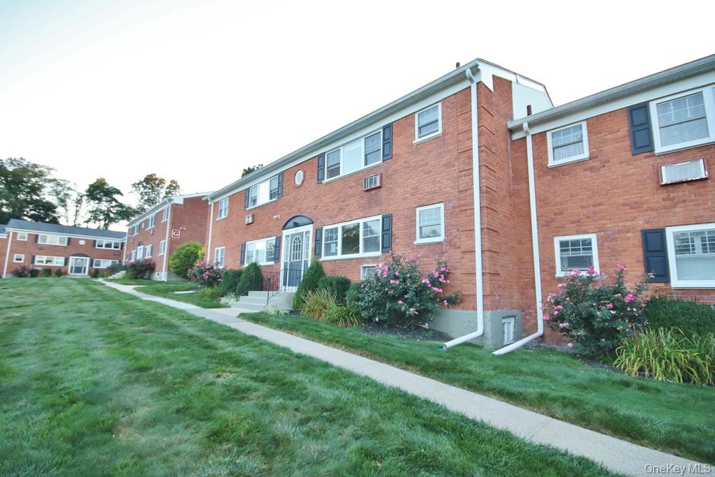 #1 photo, 1879 Crompond Road, Peekskill , NY 10566