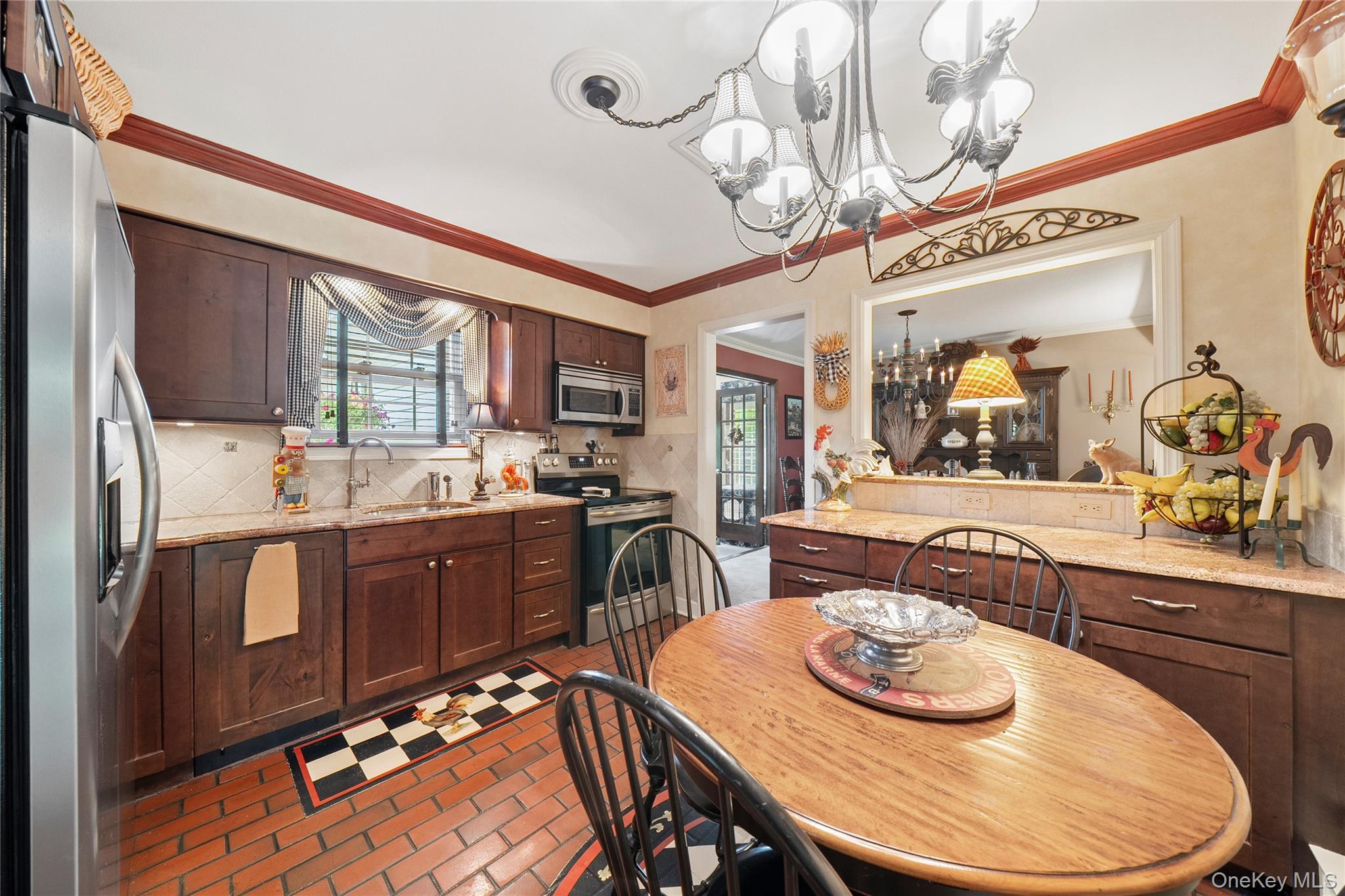 #10 photo, 14 Gerek Avenue, West Islip , NY 11795