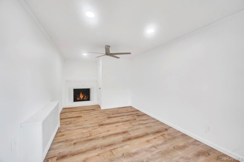 #18 photo, 815 Udall Road, West Islip , NY 11795