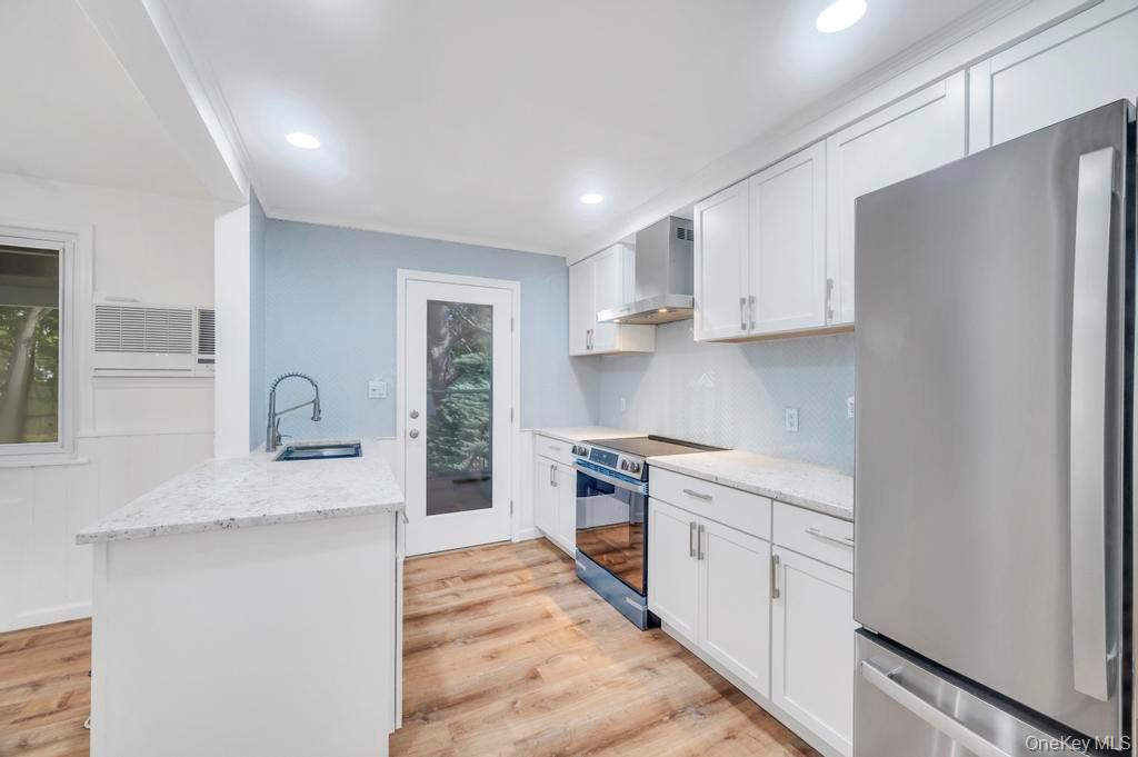 #5 photo, 815 Udall Road, West Islip , NY 11795