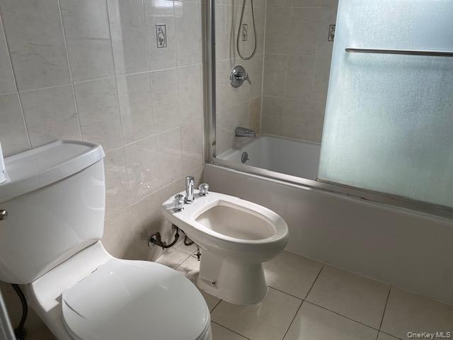 #11 photo, 74-12 260th Street, Glen Oaks , NY 11004