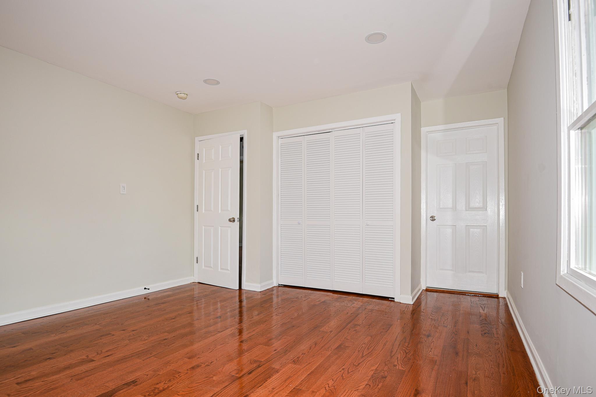 #20 photo, 95 E Pulaski Road, Huntington Station , NY 11746