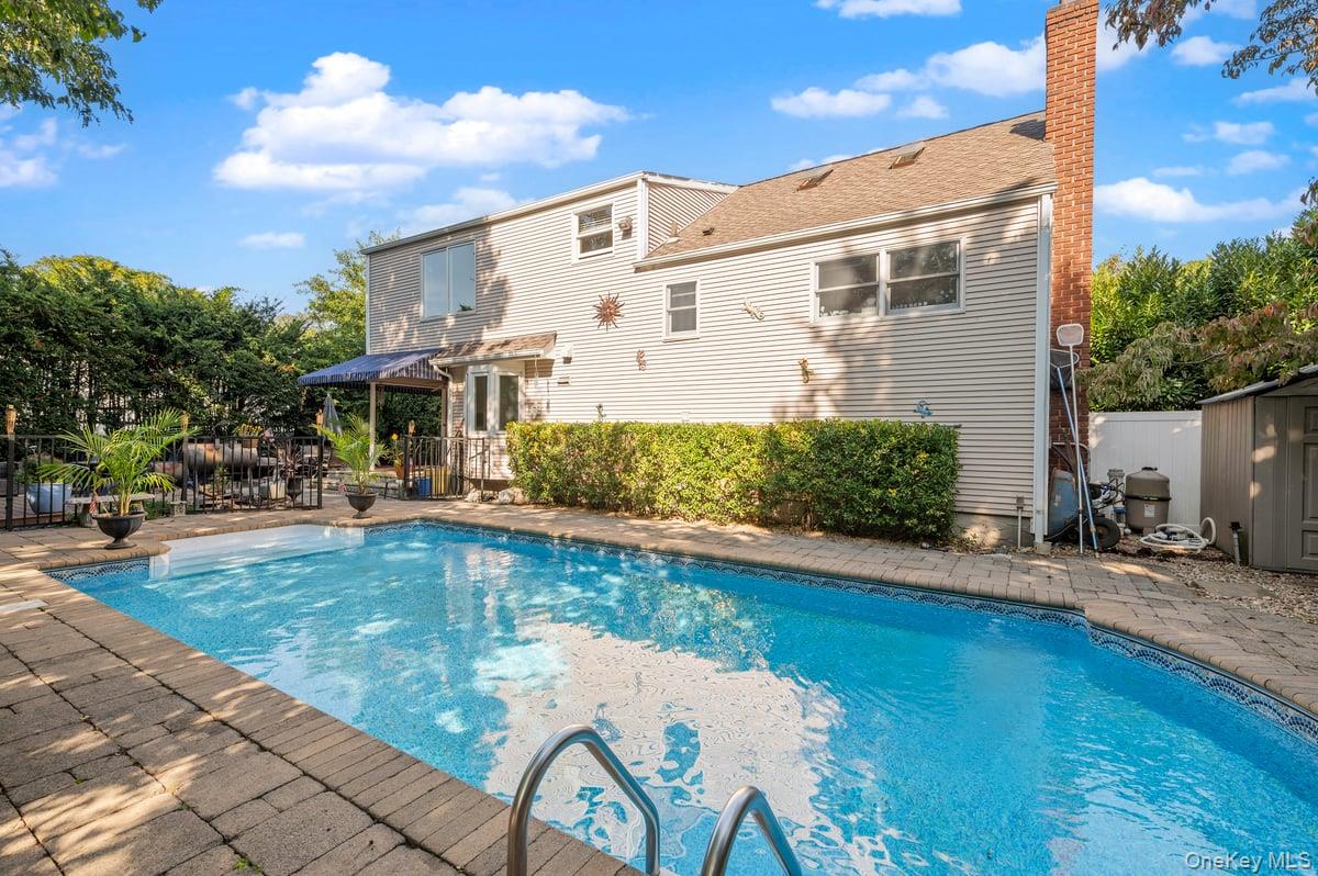 #1 photo, 34 21st Street, Jericho , NY 11753