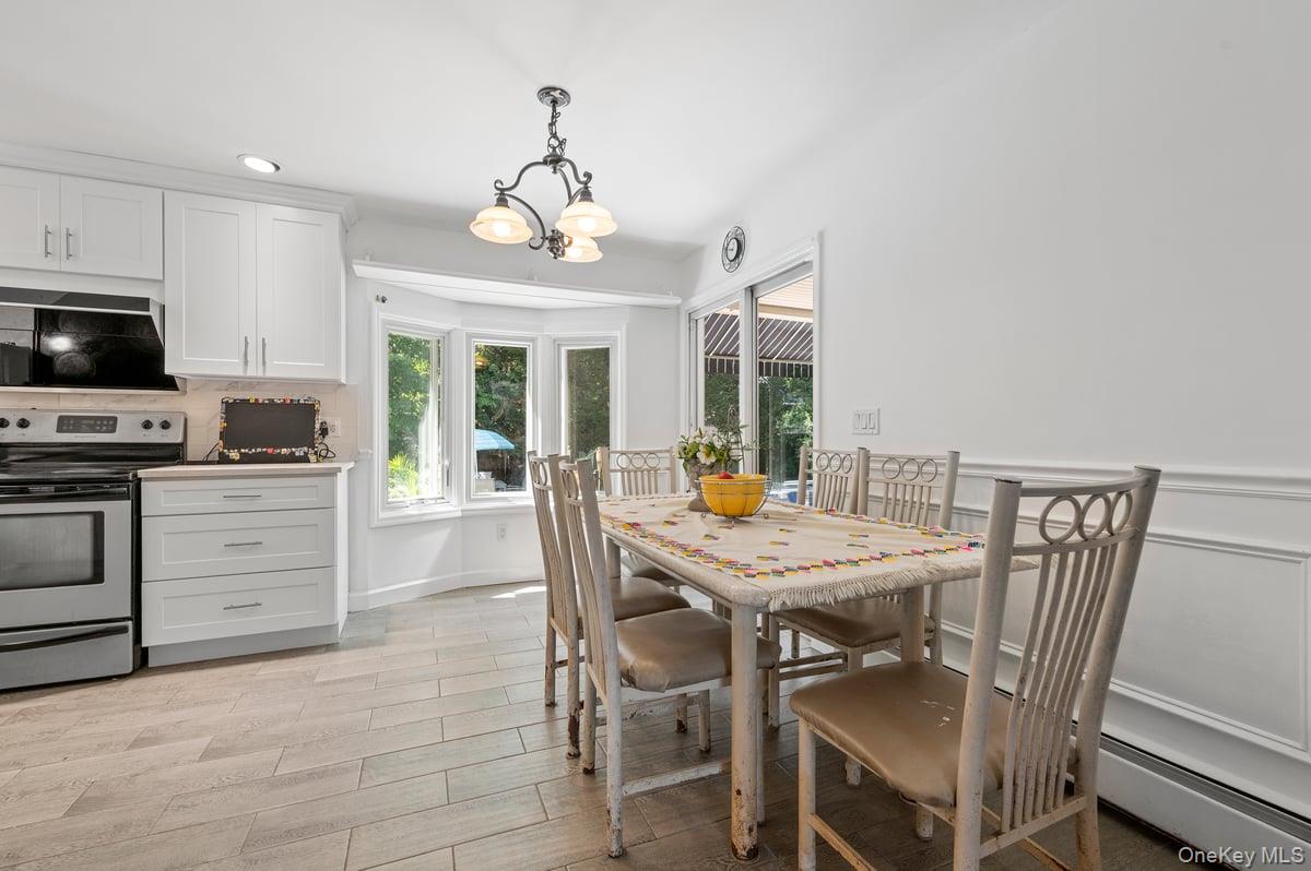 #10 photo, 34 21st Street, Jericho , NY 11753