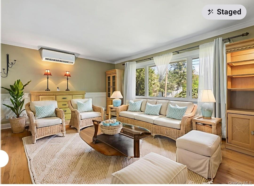 #6 photo, 34 21st Street, Jericho , NY 11753