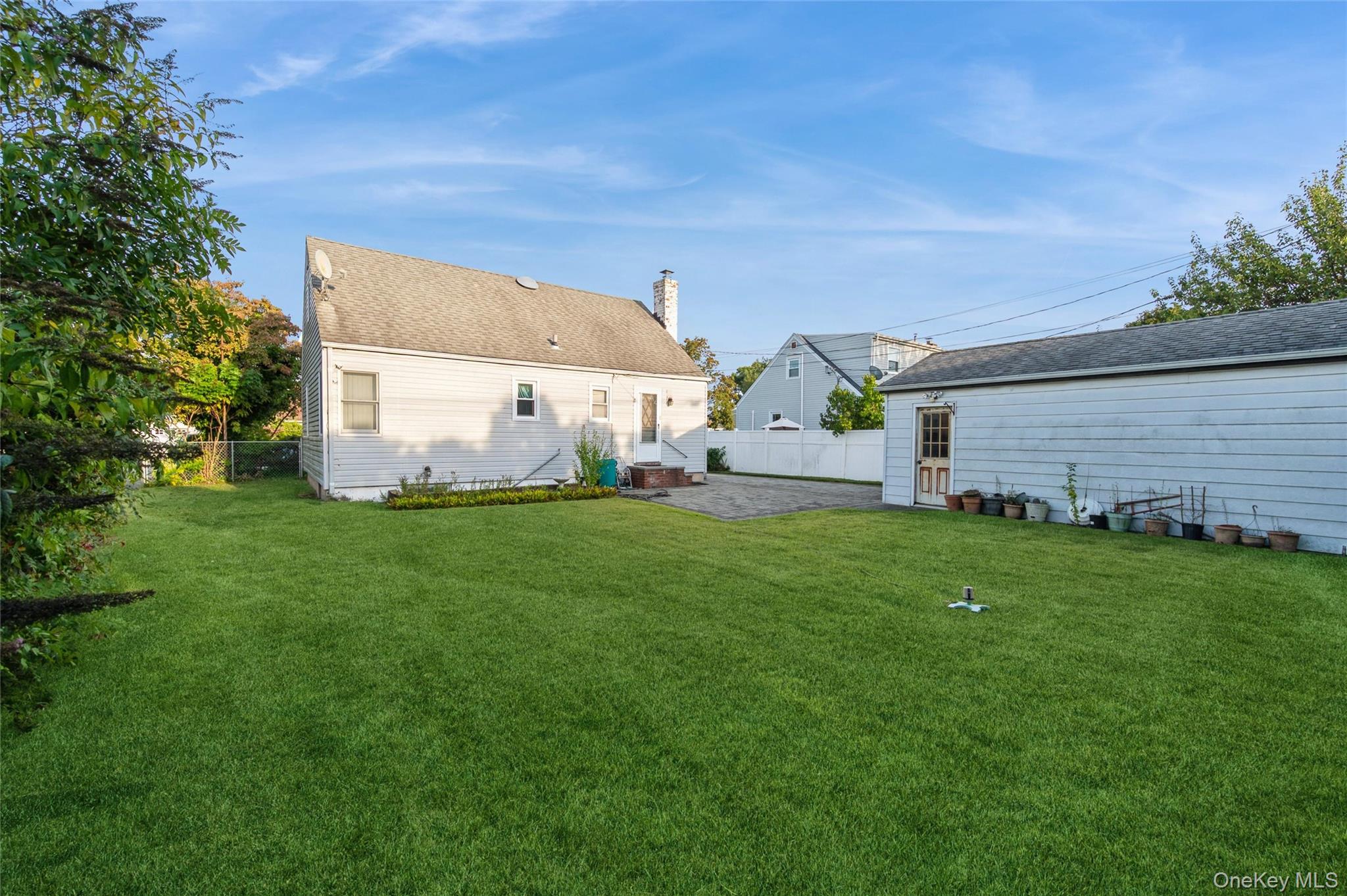 #9 photo, 107 Cardinal Road, Levittown , NY 11756