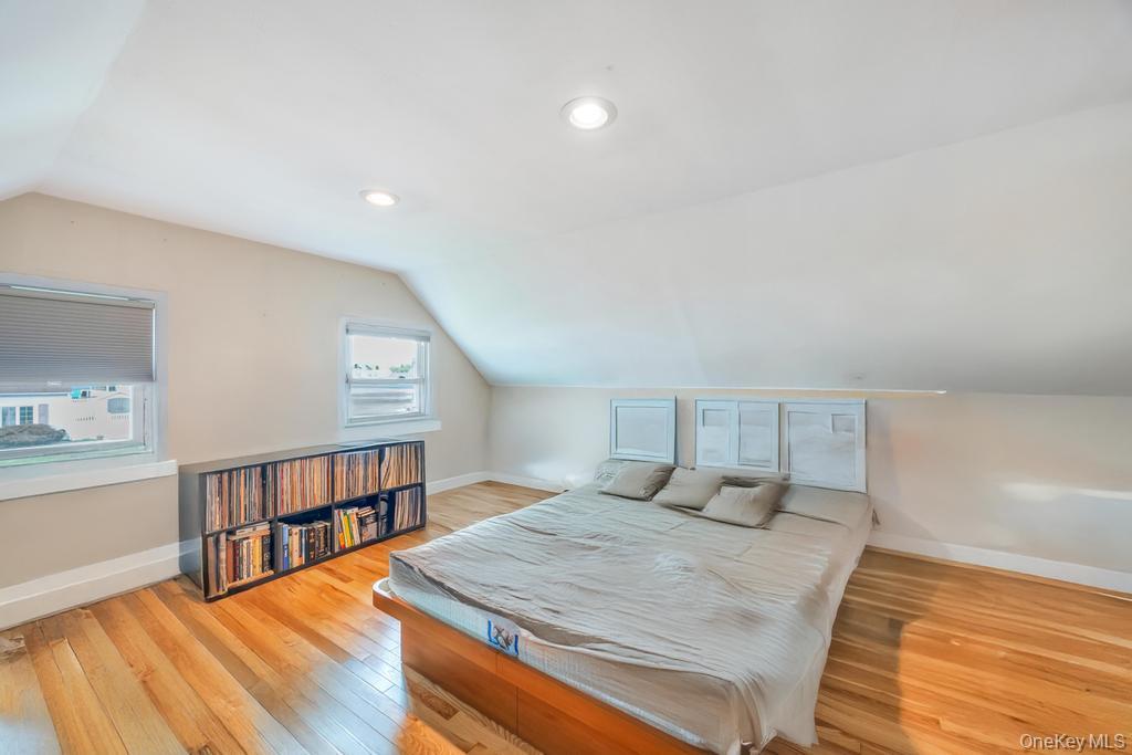 #10 photo, 3 Snapdragon Lane, Levittown , NY 11756