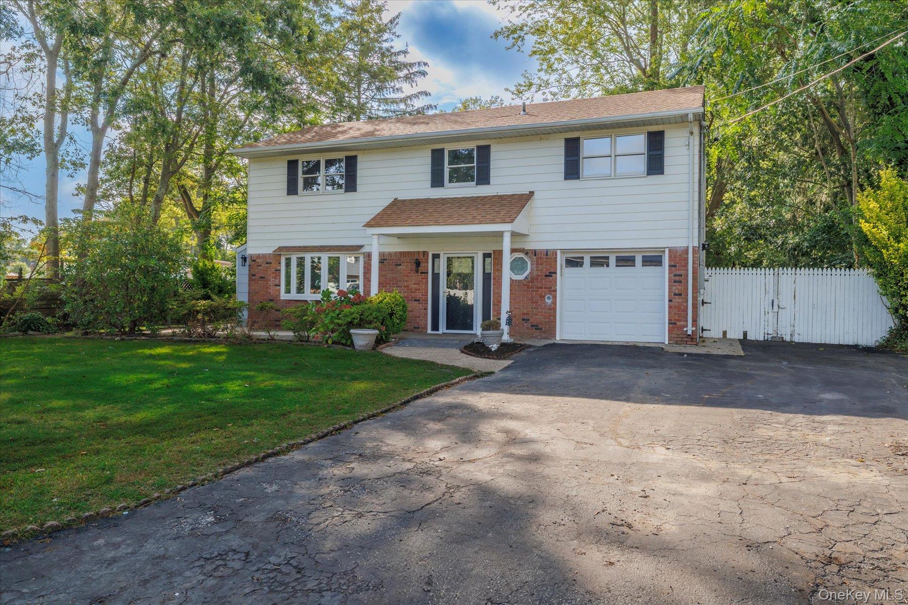 #3 photo, 62 Julbet Drive, Sayville , NY 11782