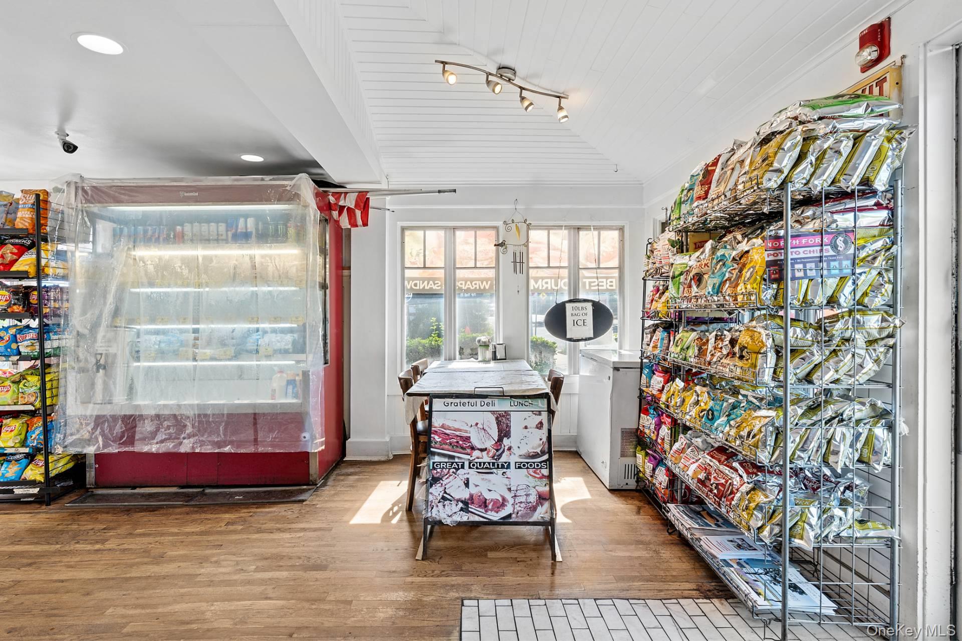 #5 photo, 55700 Route 25, サフォーク郡 Southold , NY 11971