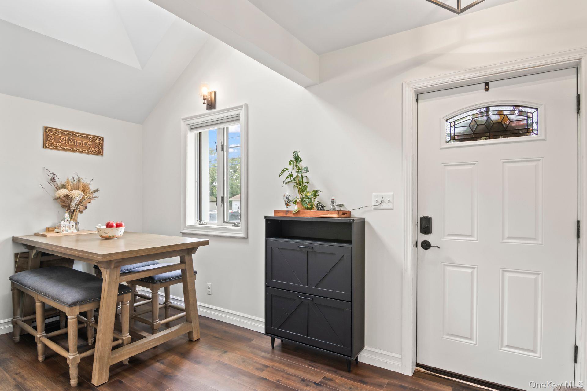 #7 photo, 63 Division Avenue, سوفولك Blue Point , NY 11715