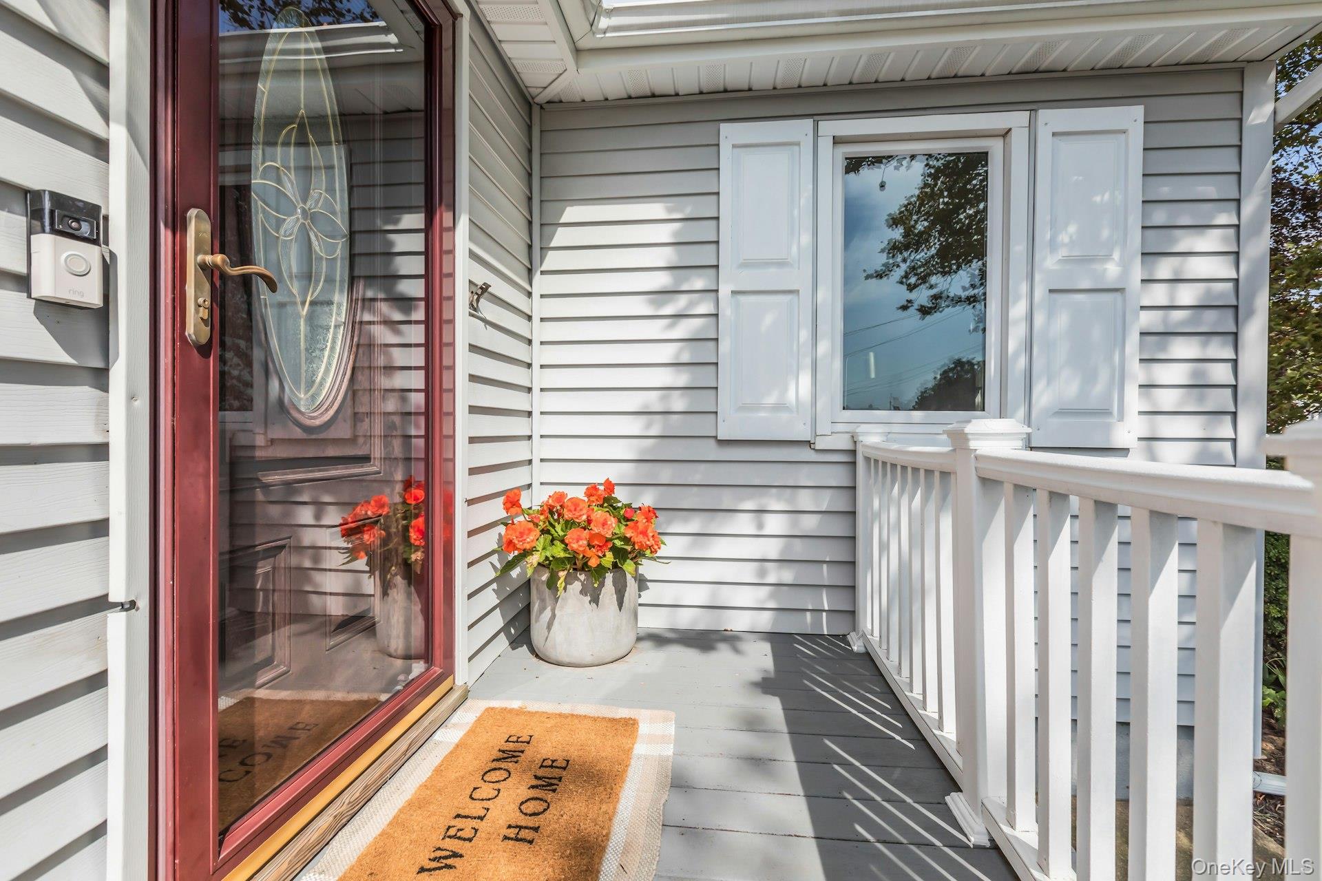 #5 photo, 72 Nehring Avenue, Babylon , NY 11702