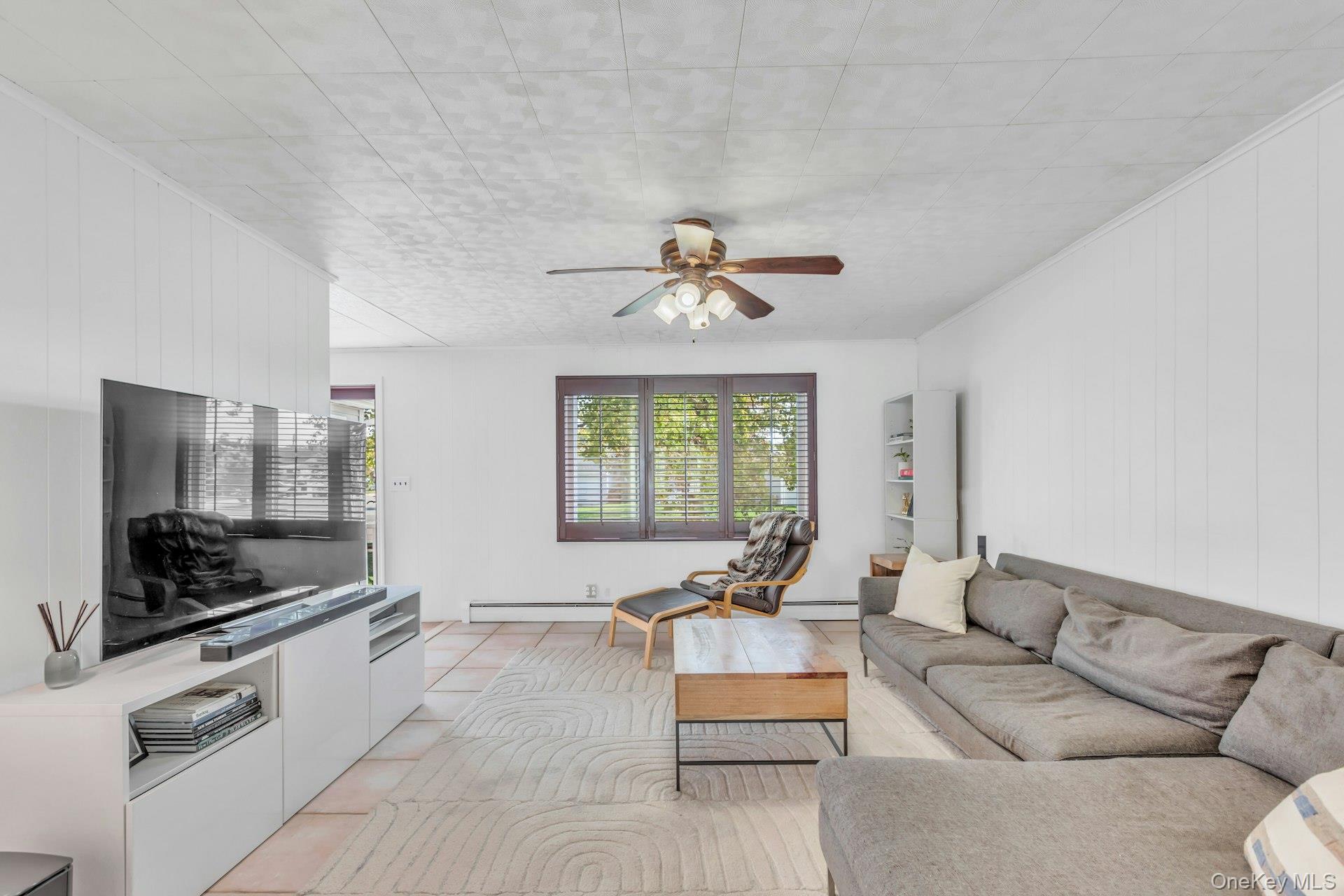 #8 photo, 72 Nehring Avenue, Babylon , NY 11702