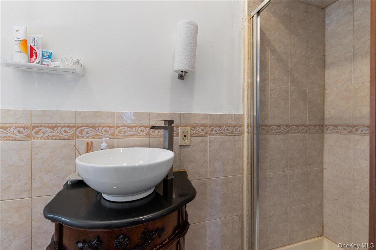 #19 photo, 33 Prospect Avenue, Lynbrook , NY 11563