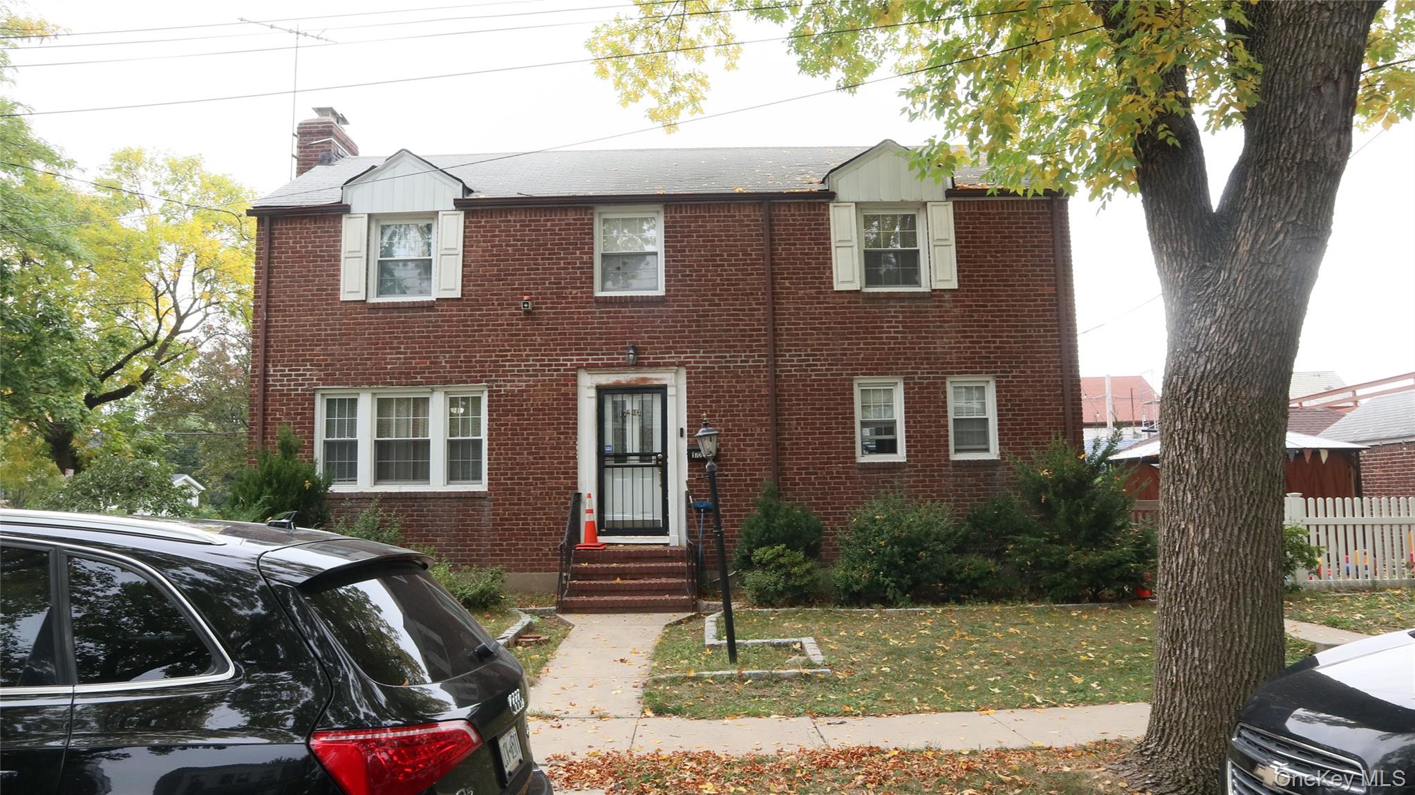 #1 photo, 17203 83rd Avenue, जमैका Jamaica Hills , NY 11432