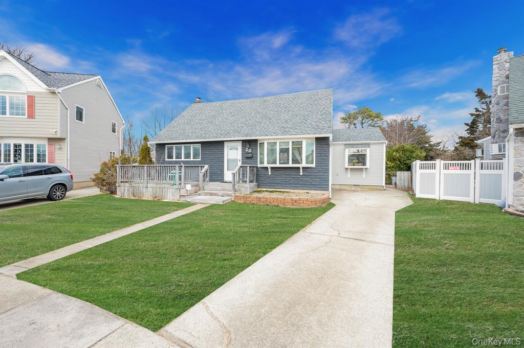 #1 photo, 20 Marlon Avenue, 长岛 贝斯佩奇 Bethpage , NY 11714