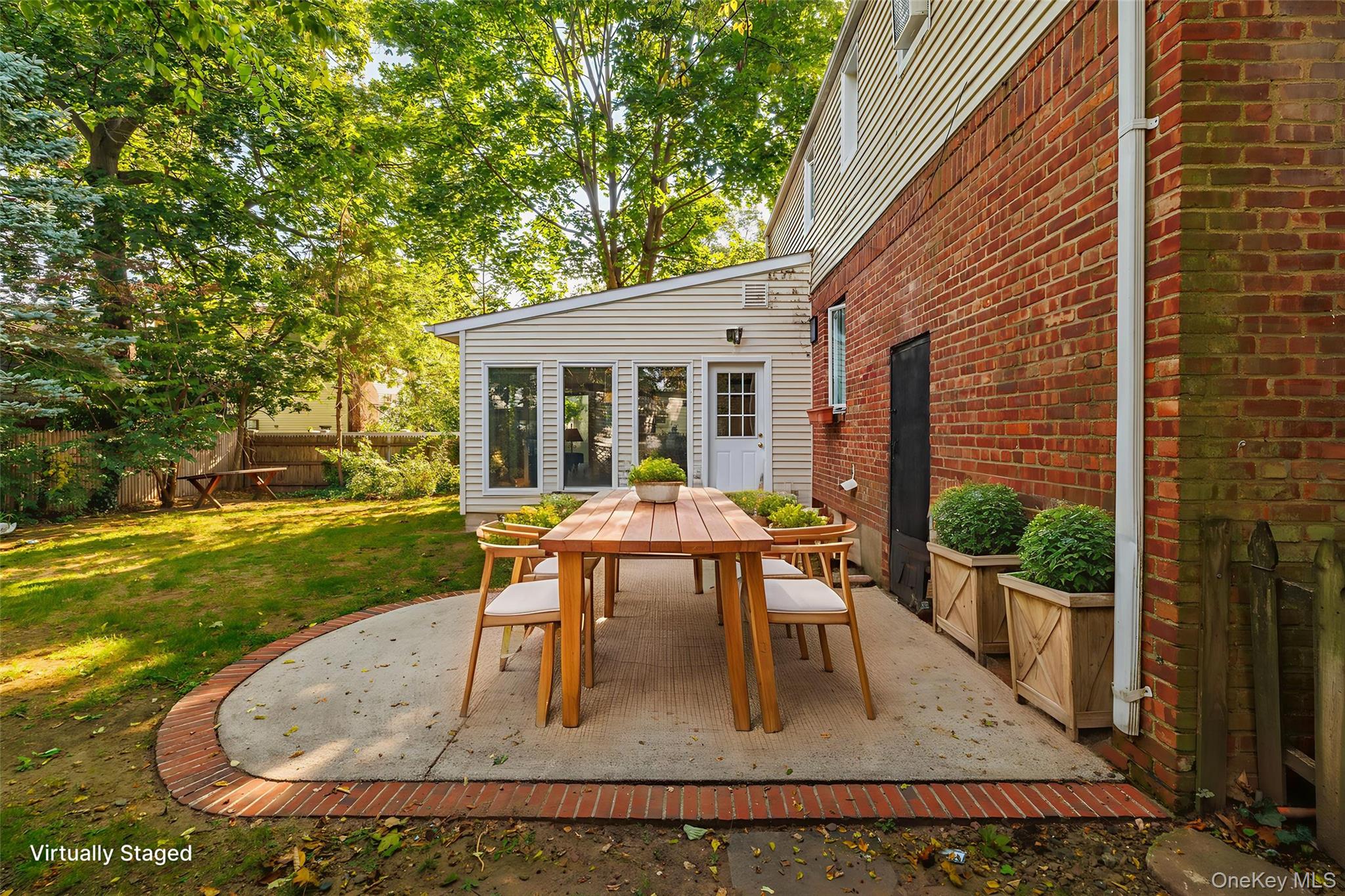 #20 photo, 136 Scarcliffe Drive, Malverne , NY 11565