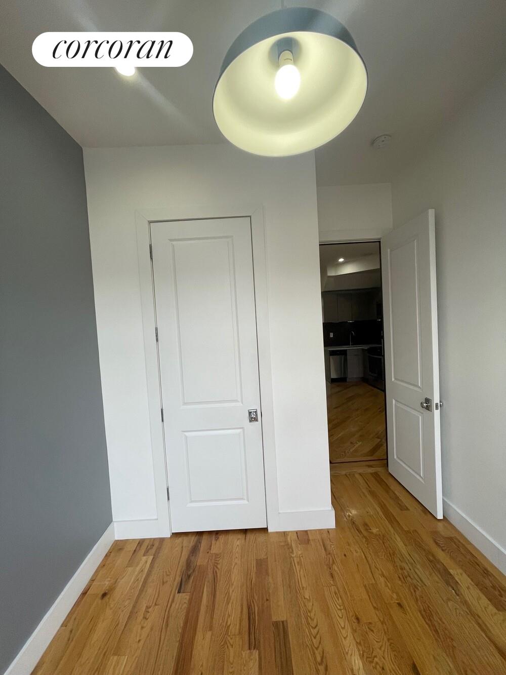 #4 photo, Brooklyn, Crown Heights , NY 11233