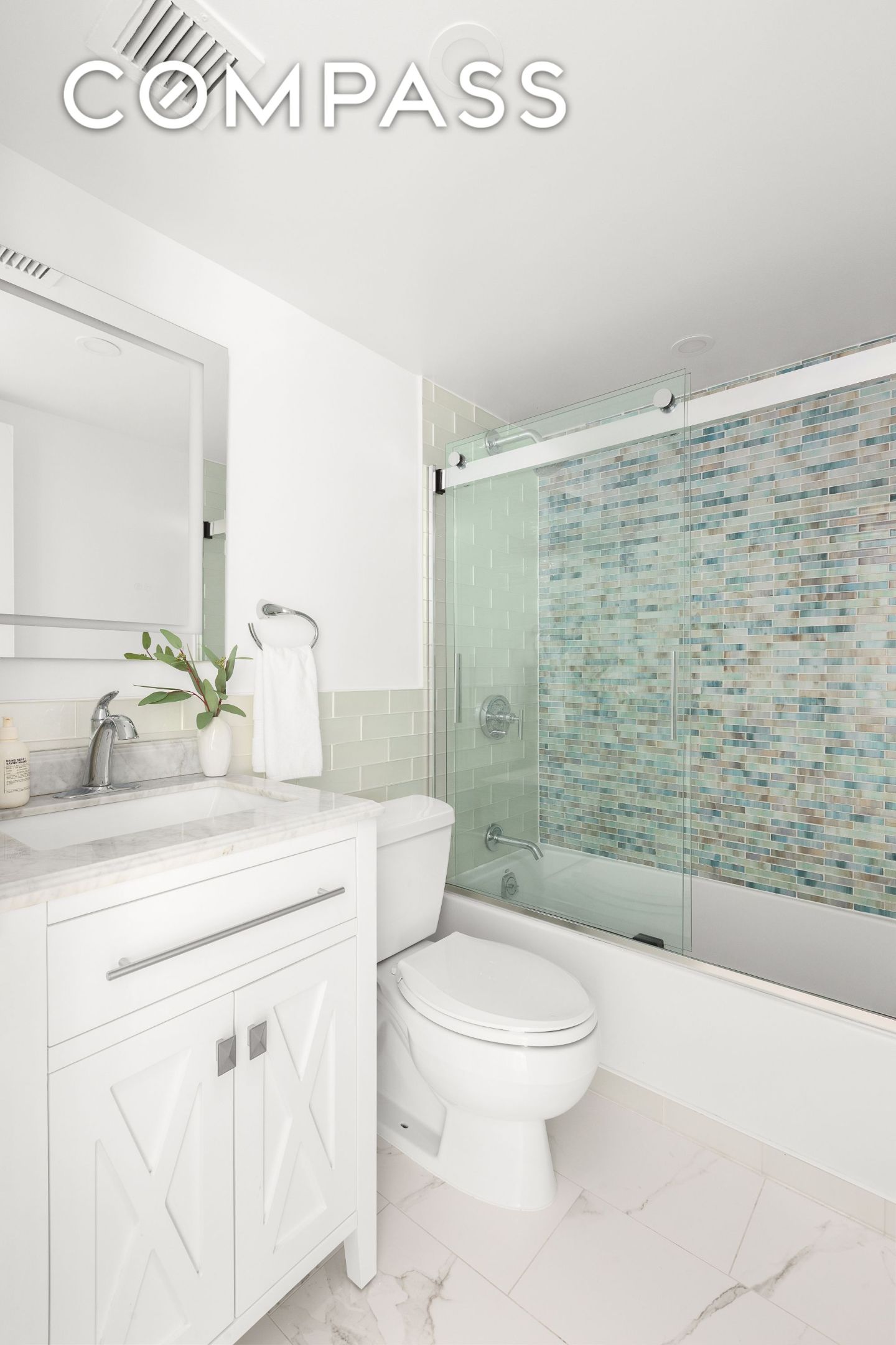 #7 photo, 250 Mercer Street, Greenwich Village , NY 10012