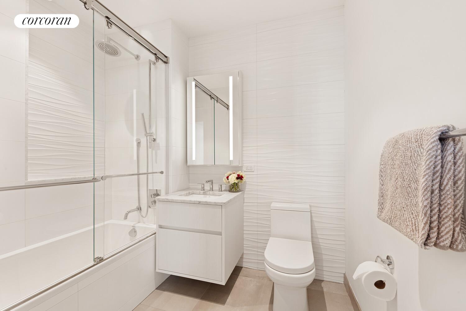 #10 photo, 128 W 23RD Street, Chelsea , NY 10011