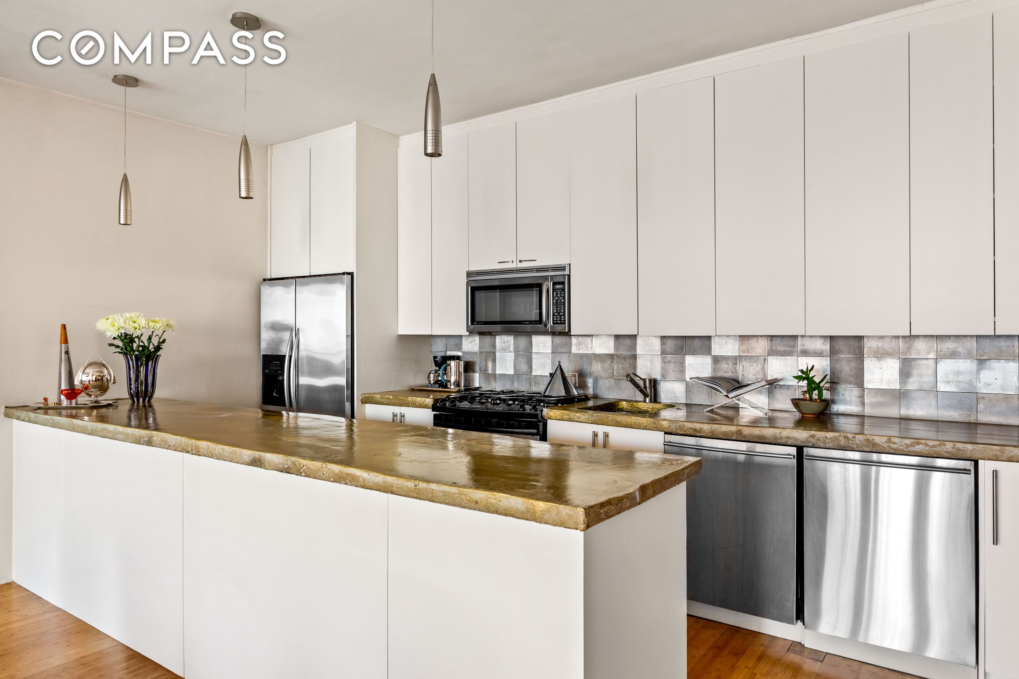 #5 photo, 529 W 42nd Street, マンハッタン Hell's Kitchen , NY 10036