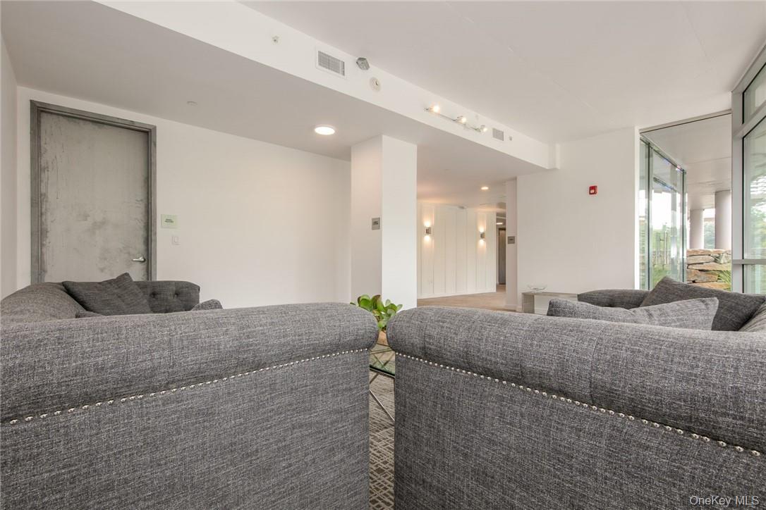 #3 photo, 250 S Central Park Avenue, Hartsdale , NY 10530