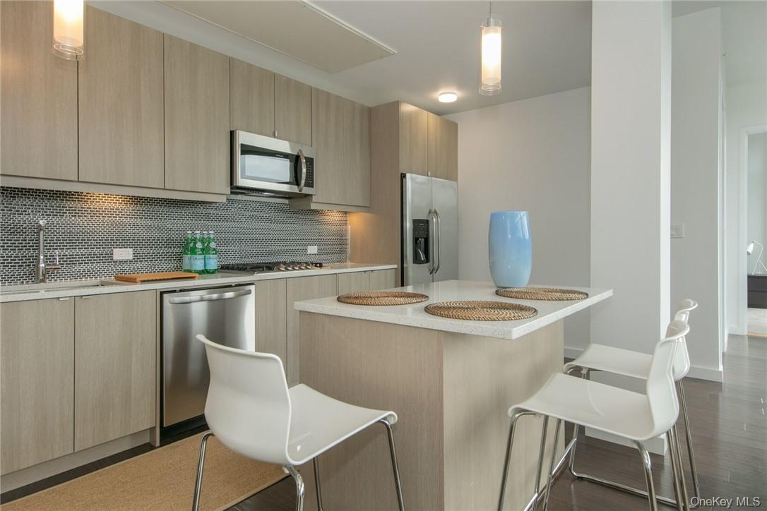 #5 photo, 250 S Central Park Avenue, Hartsdale , NY 10530