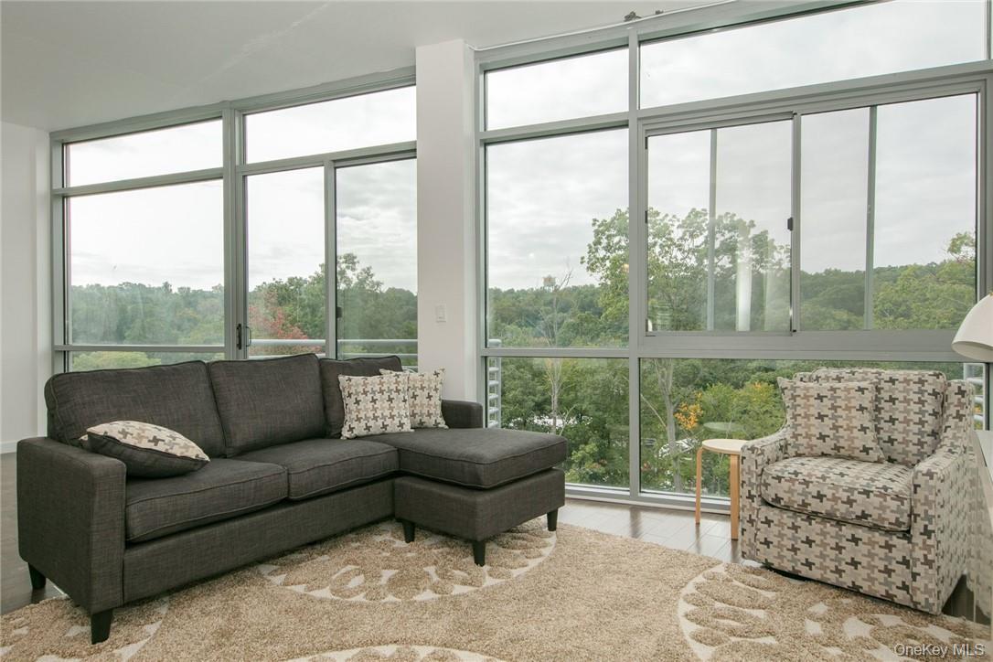 #7 photo, 250 S Central Park Avenue, Hartsdale , NY 10530