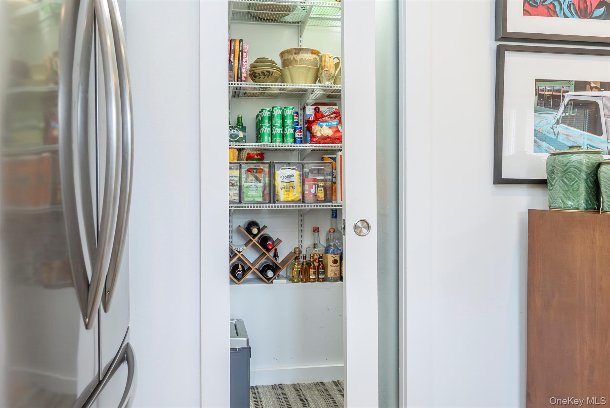 #15 photo, 64 Broadway, Kingston , NY 12401