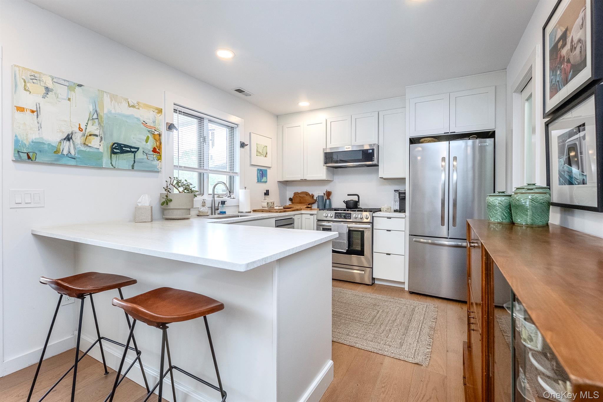 #9 photo, 64 Broadway, Kingston , NY 12401